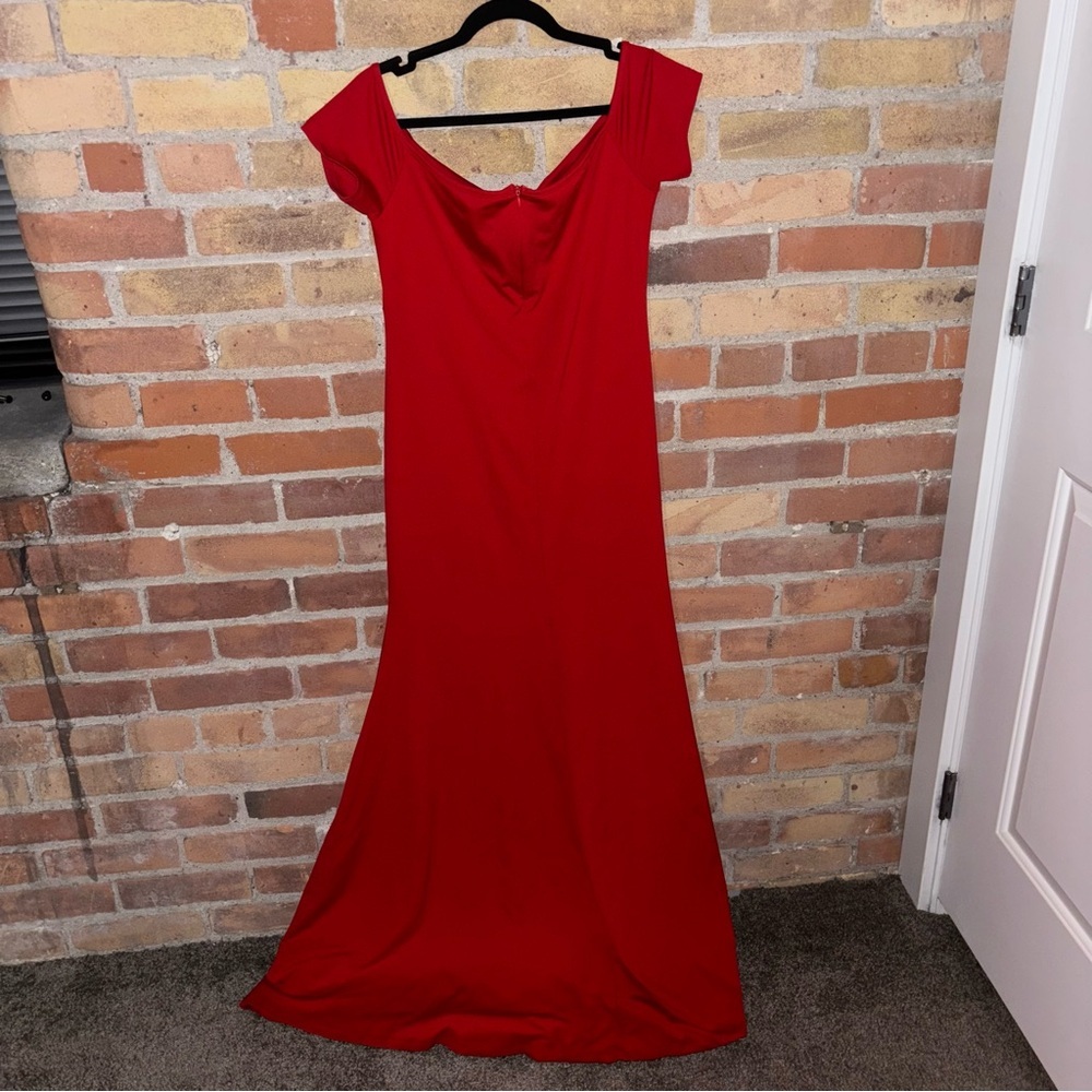 Amazon Brand Elegant Red Christmas Holiday Party Wedding Guest Evening Gown - Picture 2 of 8